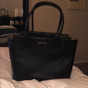 Black Michael Kors Large Mercer Tote